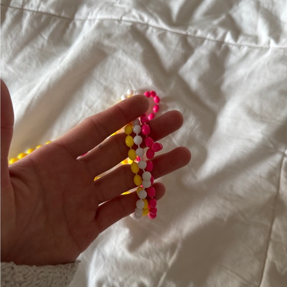 Pack of 3 Beaded Necklaces Pink Yellow White - Picture 7 of 7